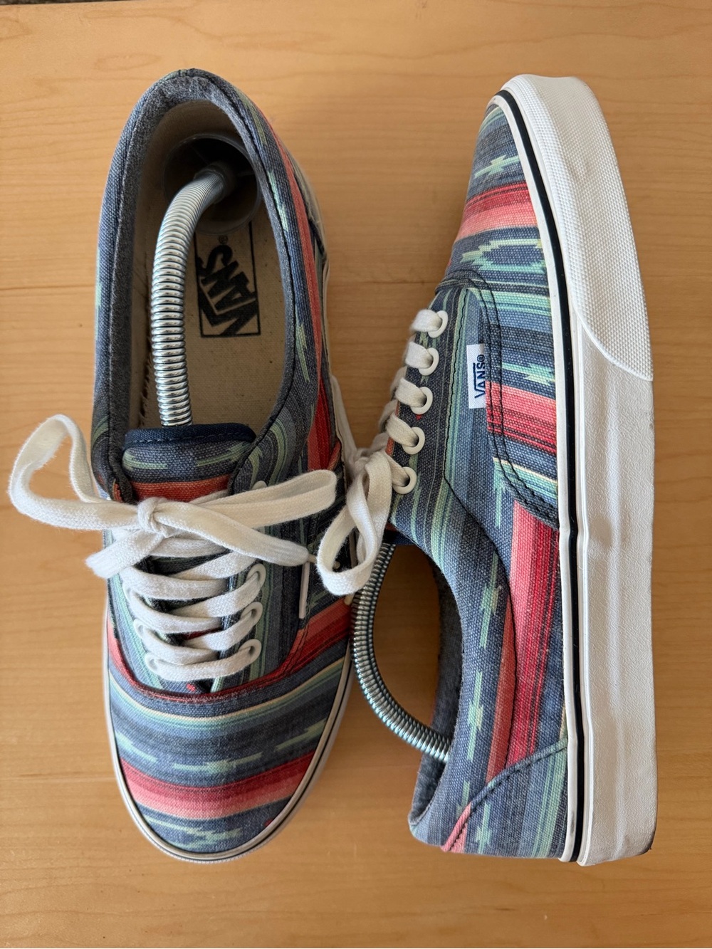 Vans Era Van Doren Multi Color Aztec Southwestern Print Skate Low Top
Shoes 10US